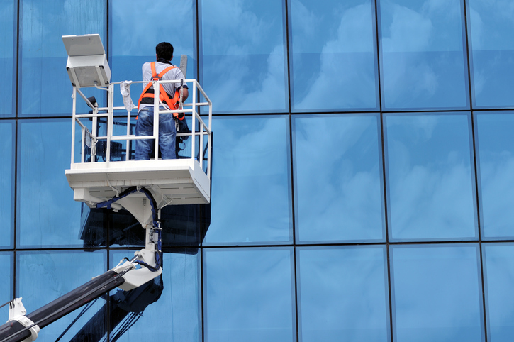 Should You Get a Professional Window Cleaning Service?